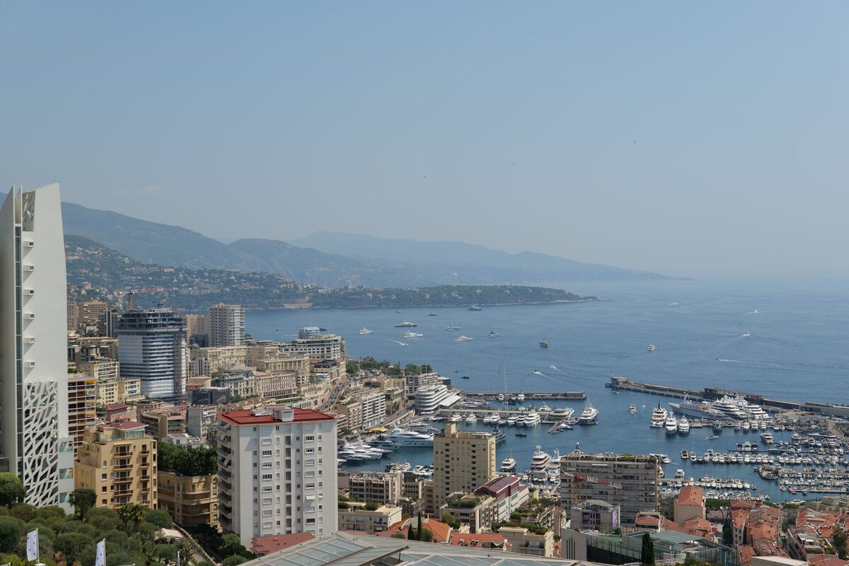 Clients and approach — AA Corporate Management, Monaco
